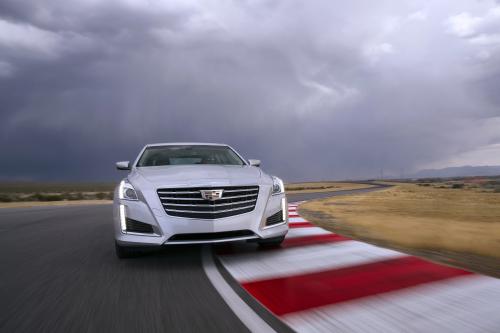 Cadillac CTS & ATS (2017) - picture 1 of 11