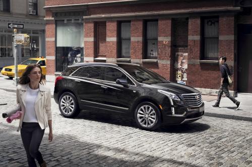 Cadillac XT5 Crossover (2017) - picture 1 of 20