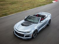 Chevrolet Camaro ZL1 Convertible (2017) - picture 2 of 4