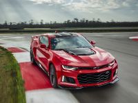 Chevrolet Camaro ZL1 (2017) - picture 1 of 7