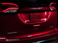 Chrysler Pacifica (2017)