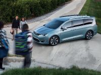 Chrysler Pacifica (2017)