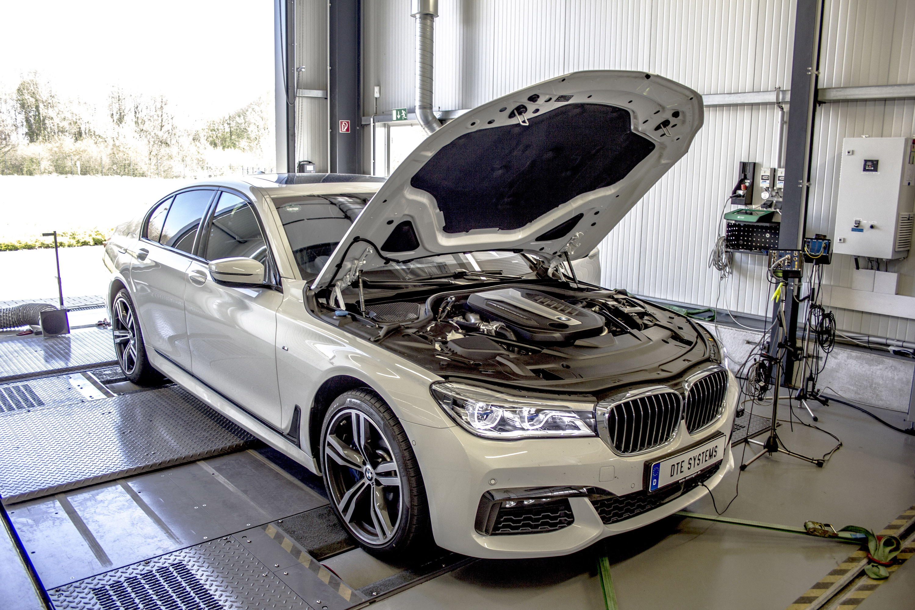 DTE Systems BMW 750d xDrive