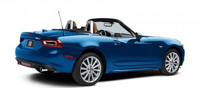 Fiat 124 Spider (2017) - picture 20 of 32