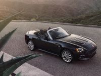 Fiat 124 Spider (2017) - picture 3 of 32