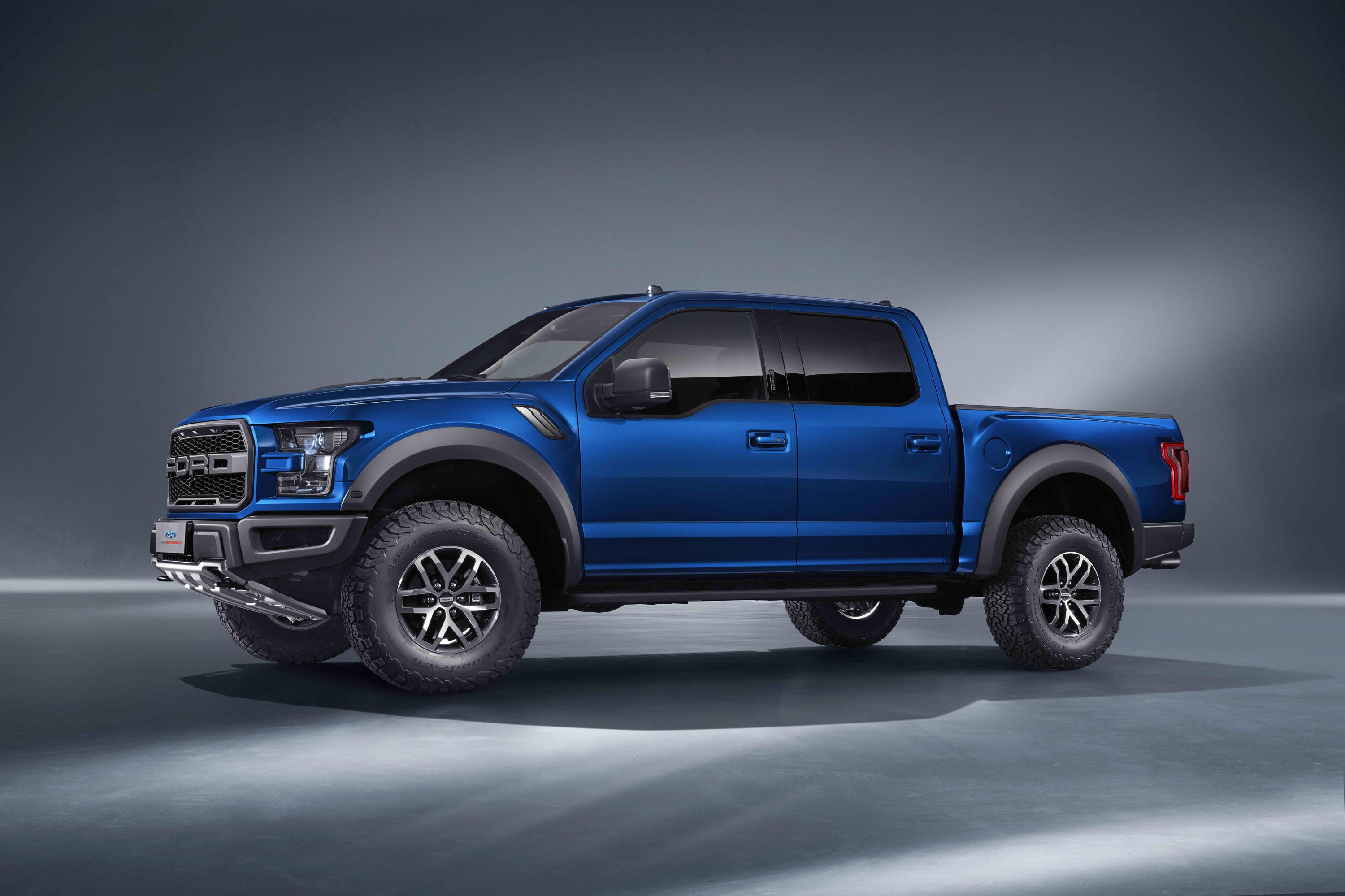 Ford F-150 Raptor SuperCrew