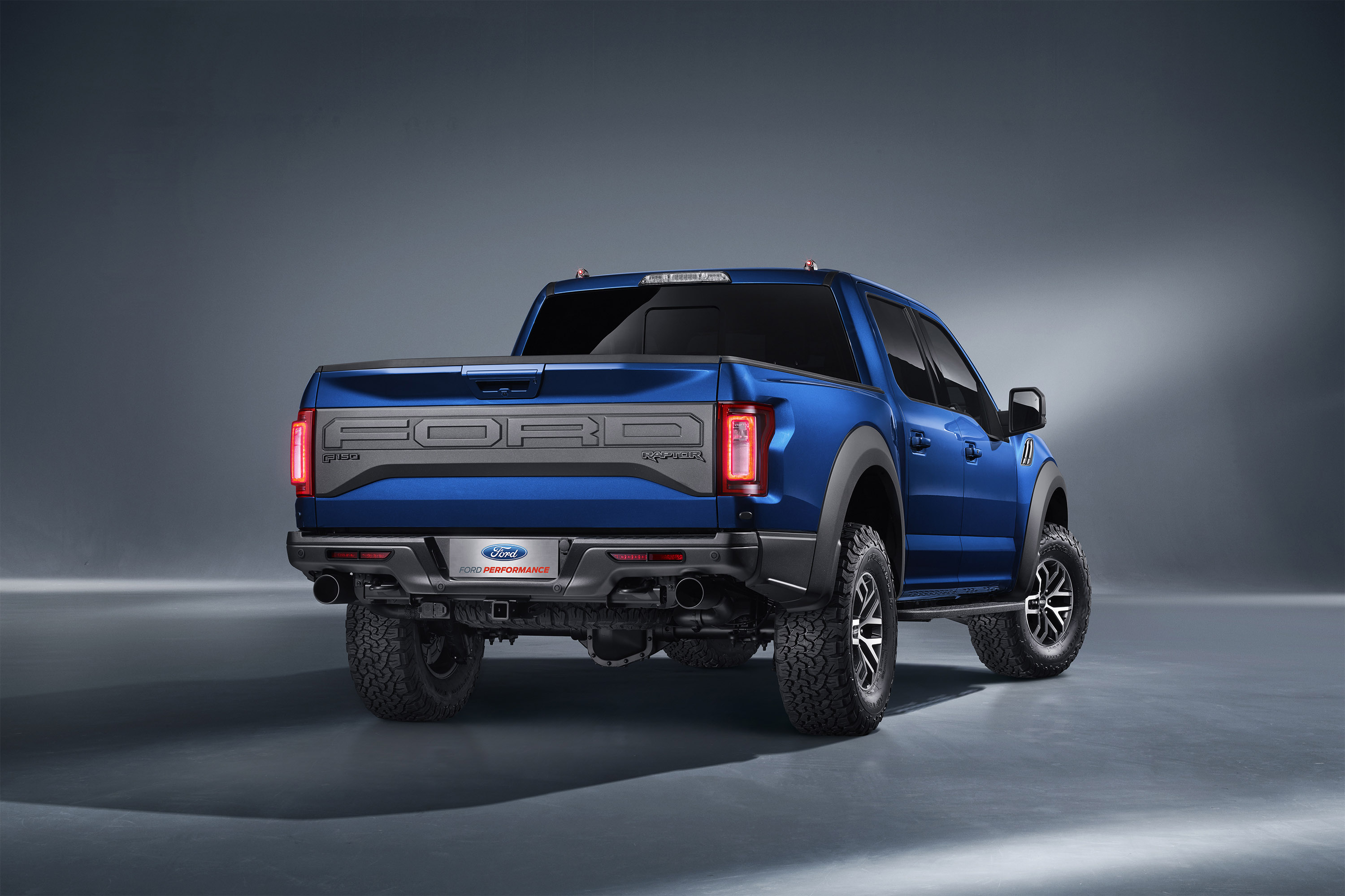 Ford F-150 Raptor SuperCrew