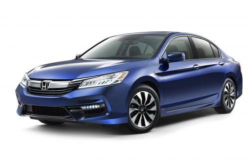 Honda Accord Hybrid (2017) - picture 1 of 12
