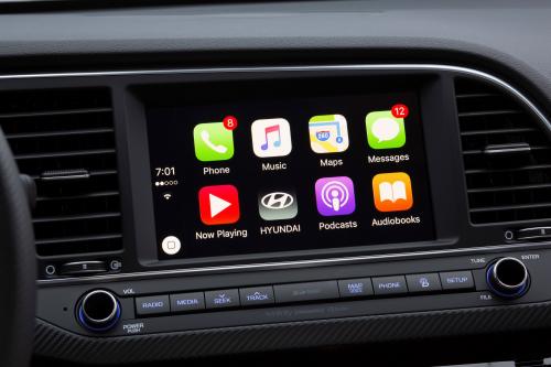 Hyundai Elantra Sport (2017) - picture 9 of 15