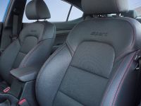Hyundai Elantra Sport (2017) - picture 8 of 15