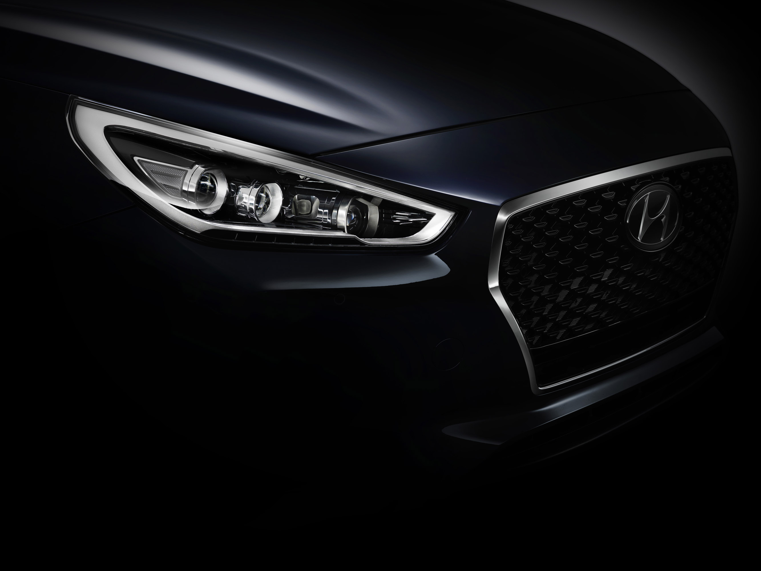 Hyundai i30 Teaser Images