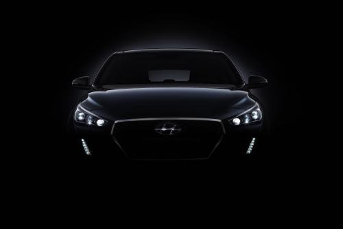 Hyundai i30 Teaser Images (2017) - picture 1 of 3