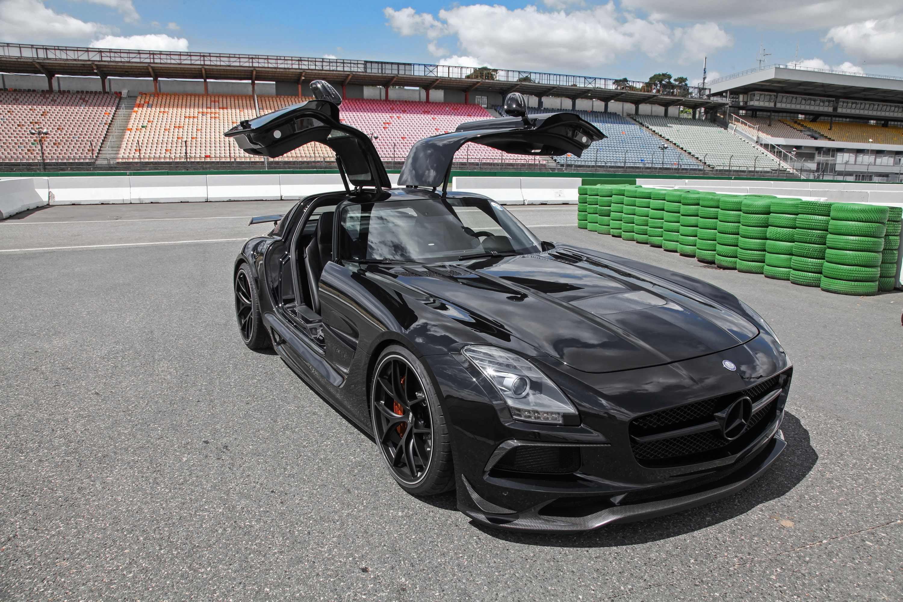 Inden Design Mercedes-AMG SLS