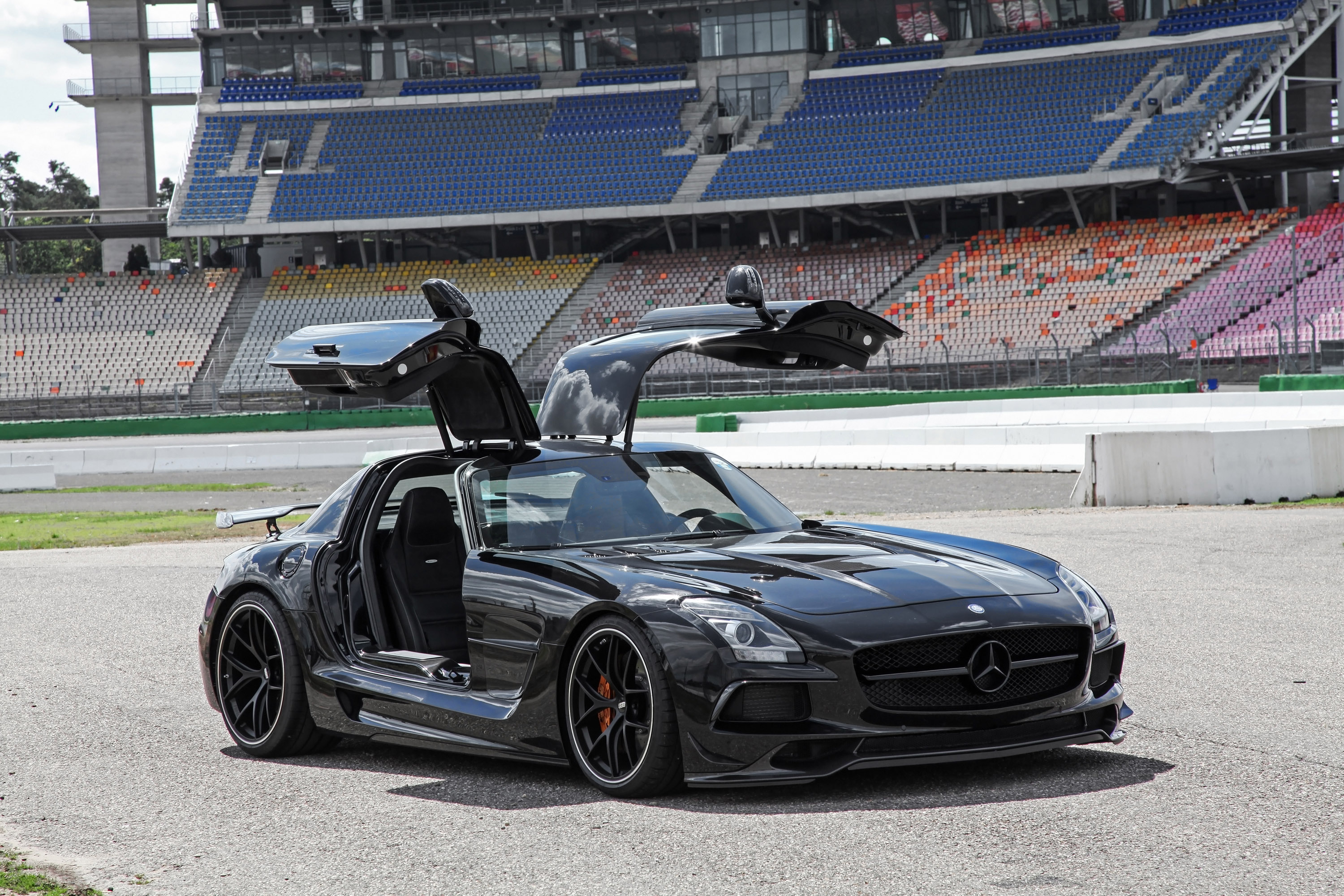 Inden Design Mercedes-AMG SLS