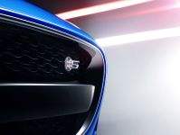 Jaguar F-PACE British Design Edition (2017) - picture 8 of 13