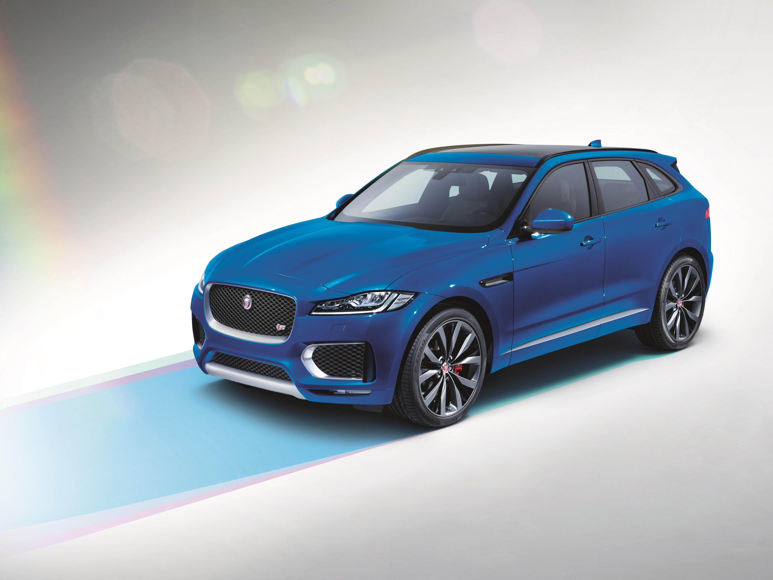 Jaguar F-PACE First Edition