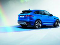 Jaguar F-PACE First Edition (2017) - picture 3 of 3