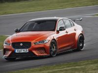 Jaguar XE SV Project 8 Sedan (2017) - picture 5 of 12