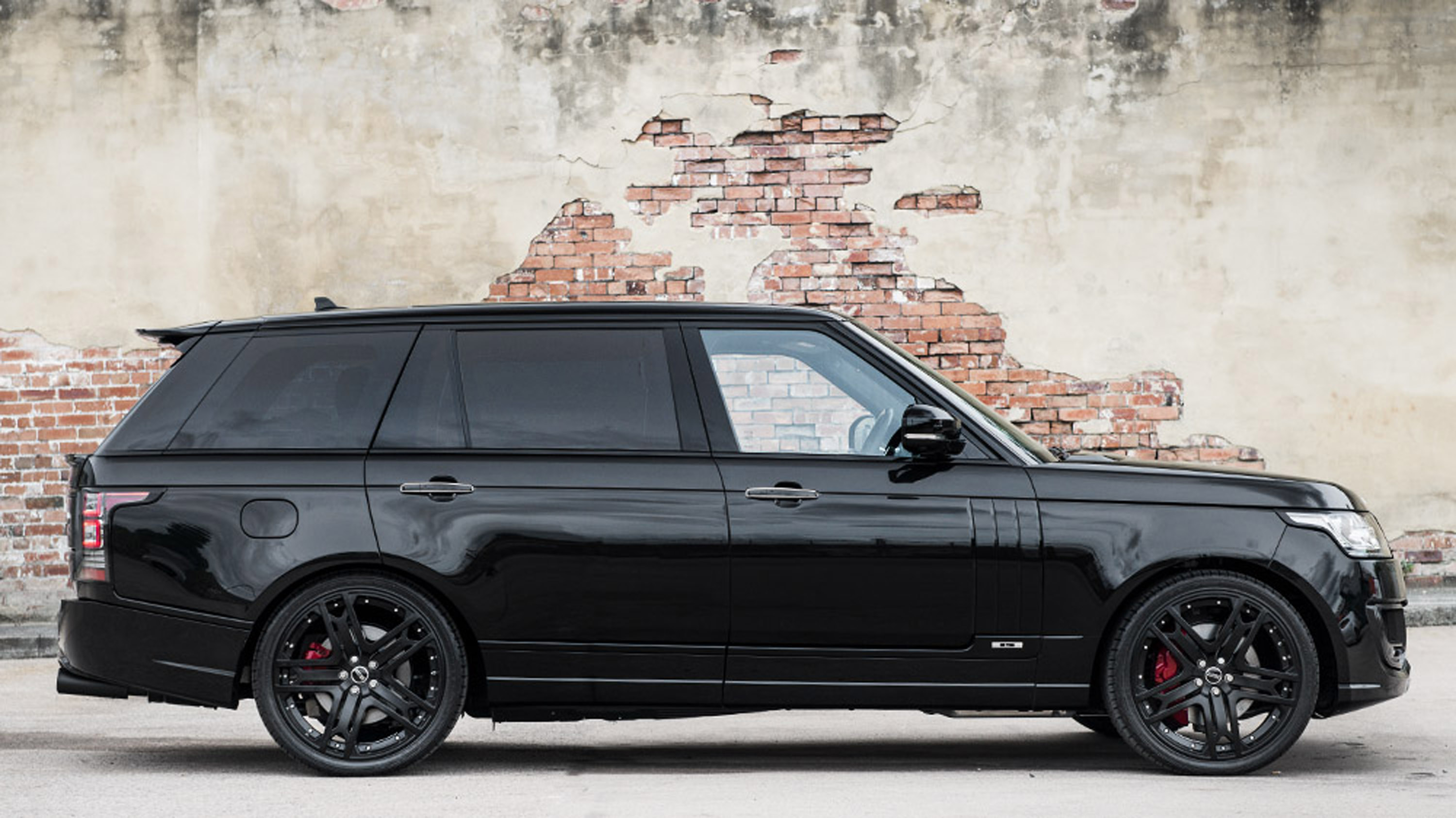 Kahn Design Range Rover 4.4 SDV8 Autobiography