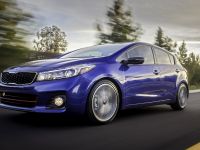 Kia Forte5 SX (2017) - picture 2 of 8