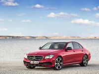 Mercedes-Benz E-Class (2017) - picture 3 of 9