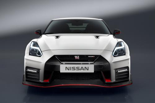 Nissan GT-R NISMO (2017) - picture 1 of 11