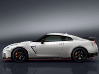 Nissan GT-R NISMO (2017) - picture 4 of 11