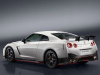 Nissan GT-R NISMO (2017) - picture 5 of 11