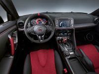 Nissan GT-R NISMO (2017) - picture 7 of 11