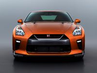 Nissan GT-R (2017) - picture 1 of 48
