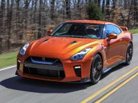 Nissan GT-R (2017) - picture 27 of 48