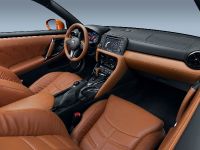 Nissan GT-R (2017) - picture 34 of 48