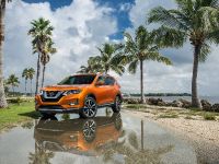 Nissan Rogue (2017) - picture 4 of 10