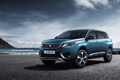 PEUGEOT 5008 (2017) - picture 1 of 10