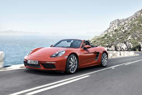 Porsche 718 Boxster and Boxster S (2017) - picture 8 of 13
