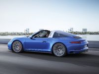 Porsche 911 Tagra 4S (2017) - picture 2 of 3