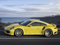 Porsche 911 Turbo S (2017) - picture 2 of 7