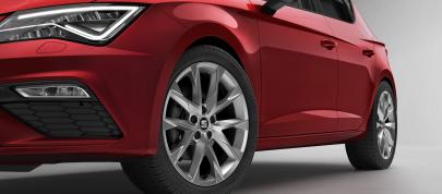 SEAT Leon (2017) - picture 12 of 16