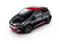 Toyota Aygo x-press (2017) - picture 1 of 2