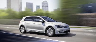Volkswagen e-Golf (2017) - picture 4 of 8
