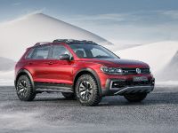 Volkswagen Tiguan GTE Active Concept (2017) - picture 1 of 13