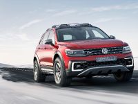 Volkswagen Tiguan GTE Active Concept (2017) - picture 4 of 13