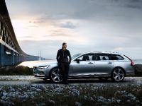 Volvo V90 feat. Zlatan Ibrahimovic (2017) - picture 8 of 9