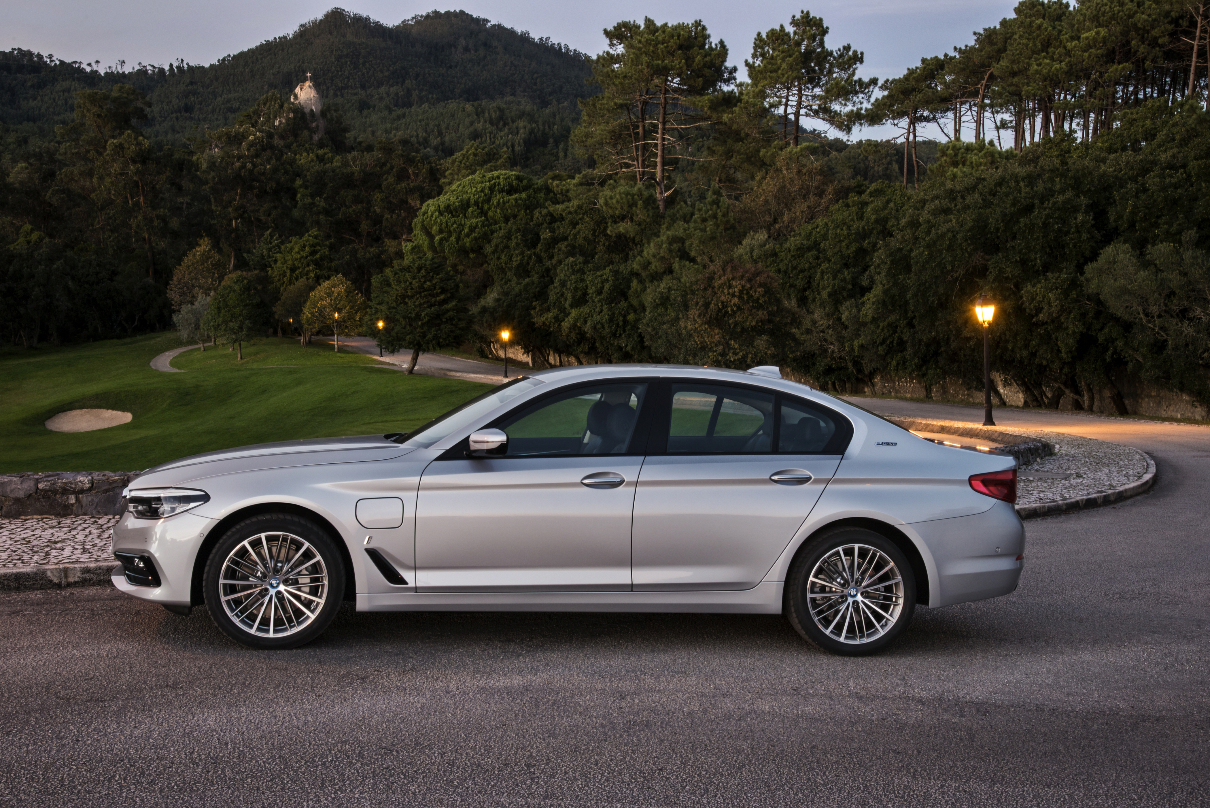 BMW 530e iPerformance 5 Series