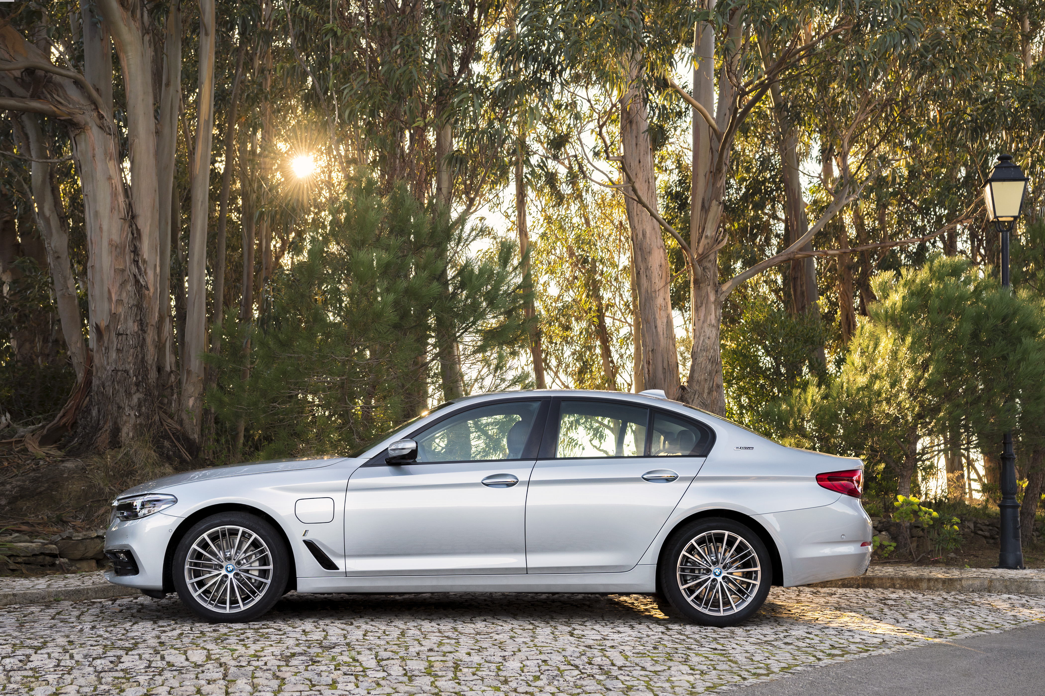 BMW 530e iPerformance 5 Series