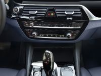 BMW 530e iPerformance 5 Series (2018)