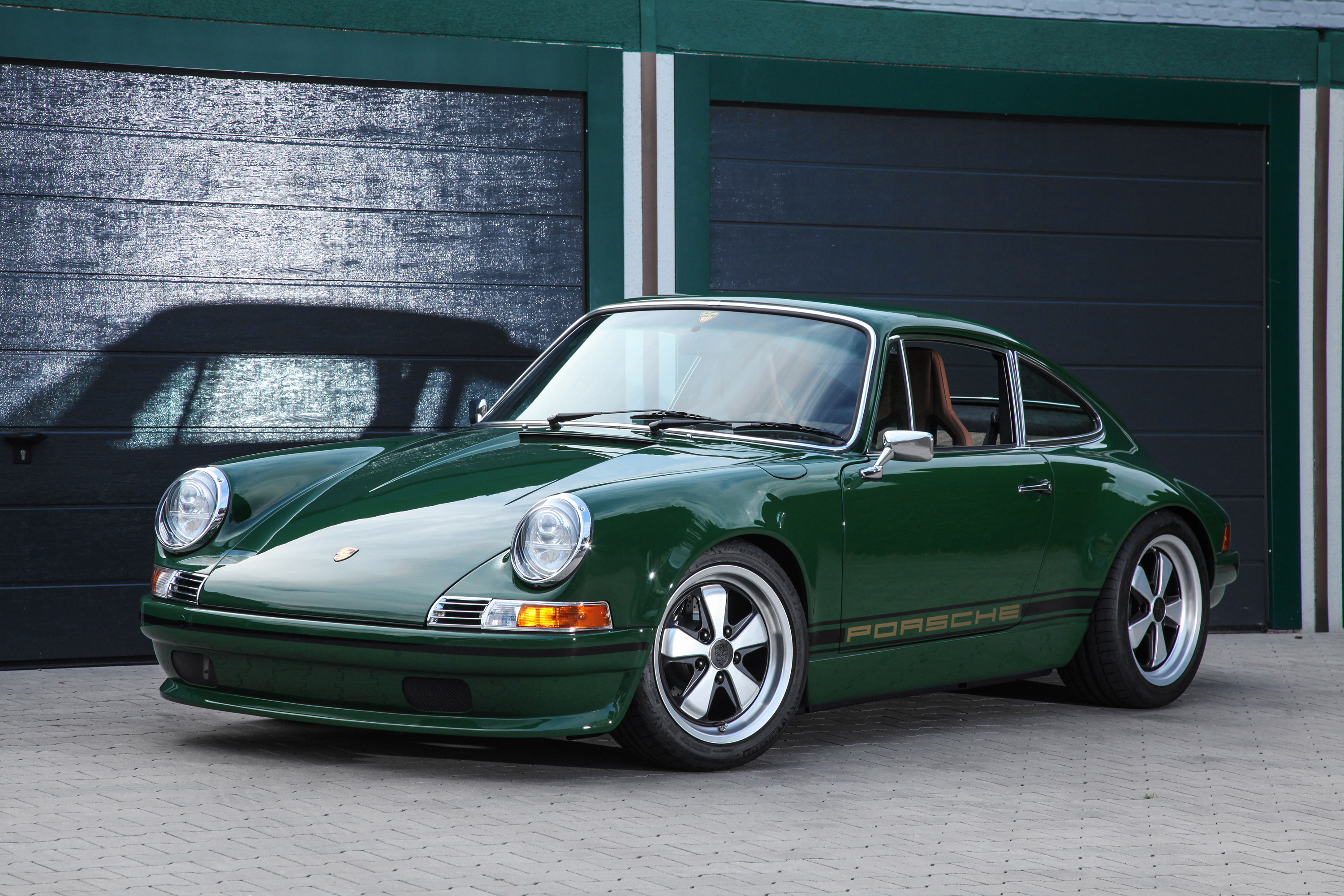 dp motorsport Porsche 964 Carrera Irish Green