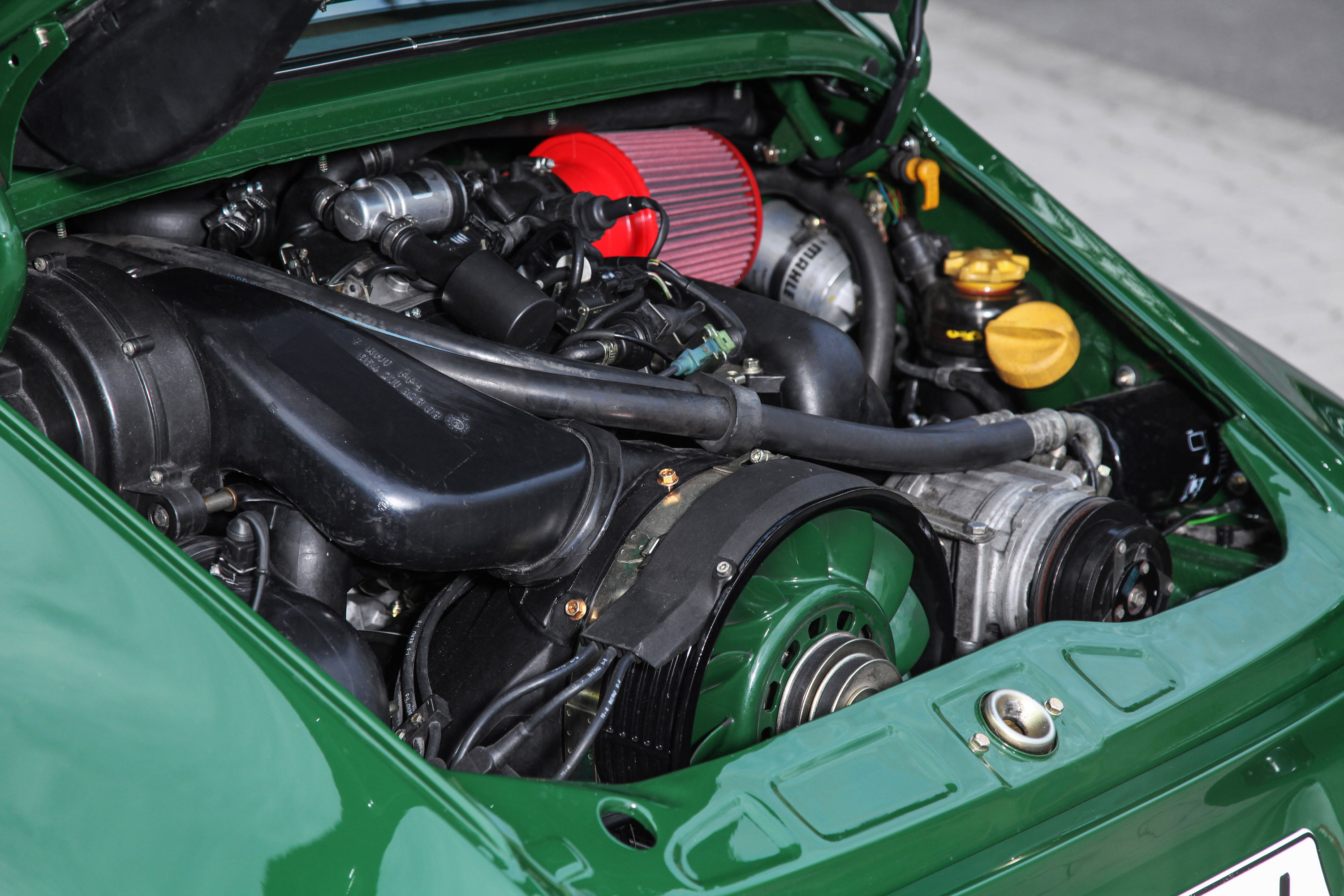 dp motorsport Porsche 964 Carrera Irish Green