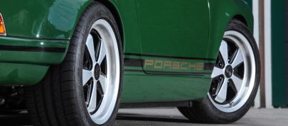 dp motorsport Porsche 964 Carrera Irish Green (2018) - picture 4 of 16