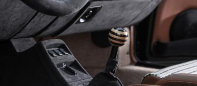 dp motorsport Porsche 964 Carrera Irish Green (2018) - picture 12 of 16